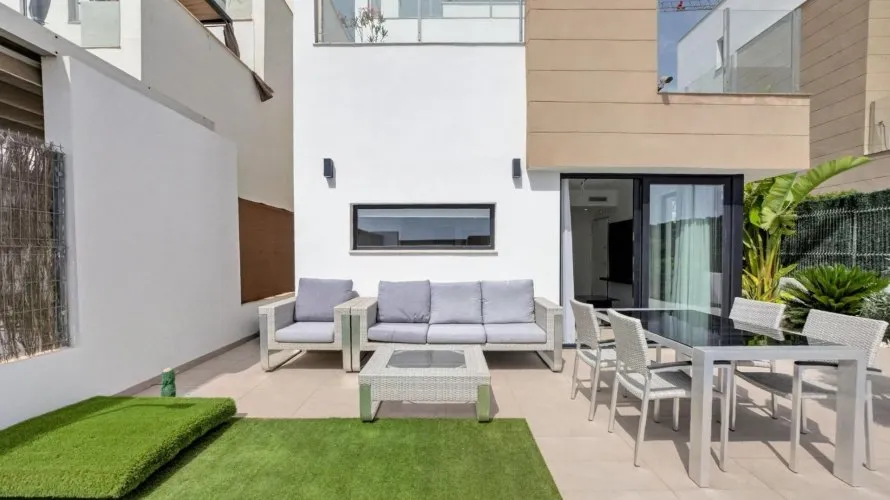 Villa de 178m² en Guardamar del Segura, España No. 1722 № 4