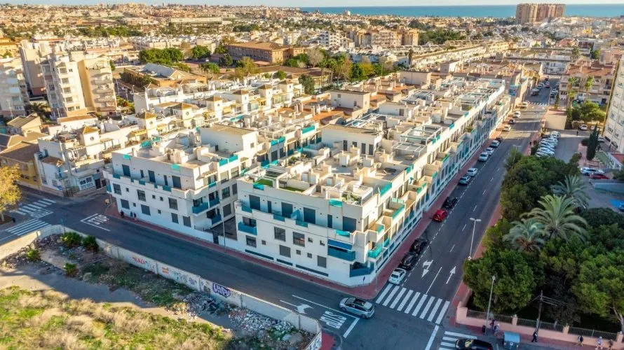 Apartamento de 1 dormitorio en Torrevieja, España No. 1719