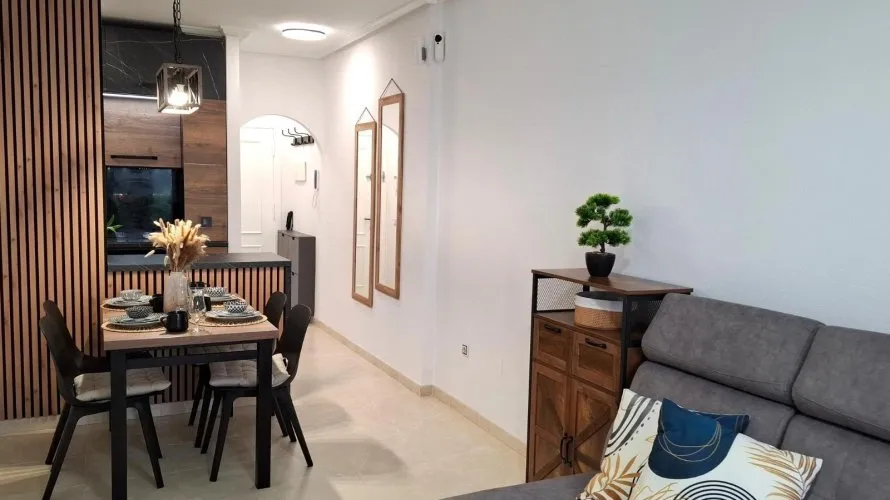 Apartamento de 1 dormitorio en Torrevieja, España No. 1719 № 4