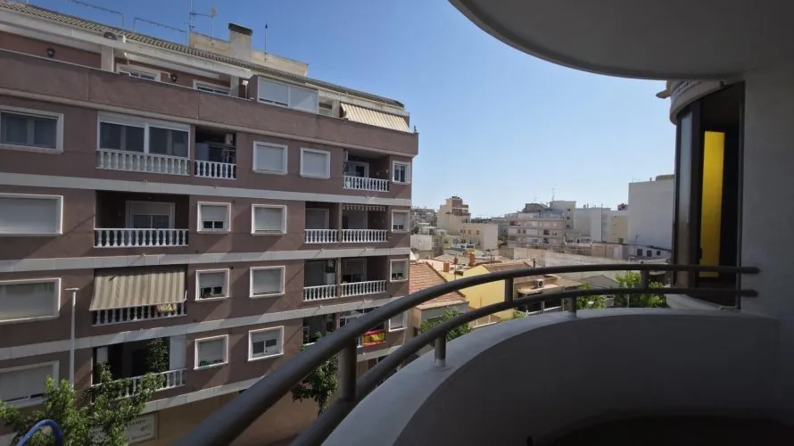 Apartamento de 3 dormitorios en Torrevieja, España No. 1670 № 6