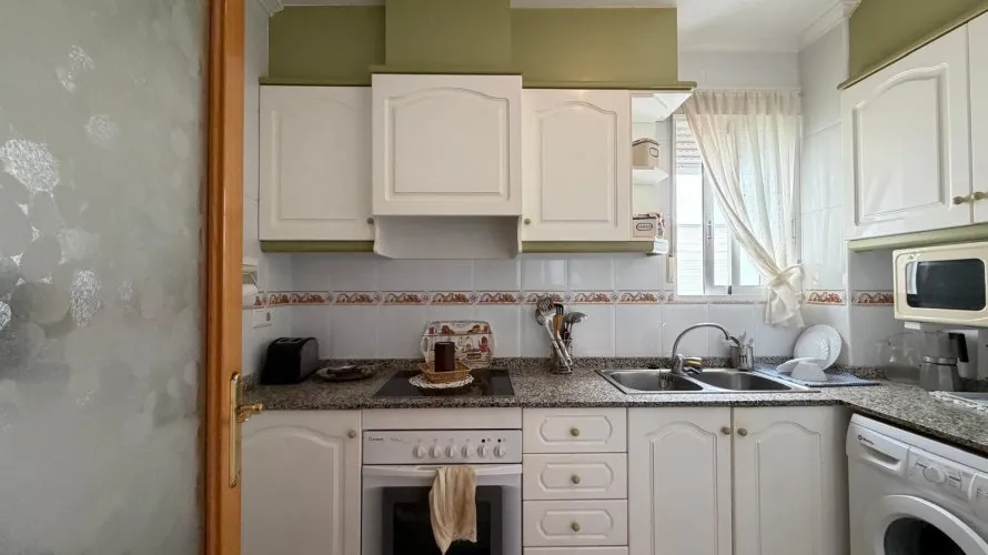 Apartamento de 2 dormitorios en Torrevieja, España No. 1710 № 9