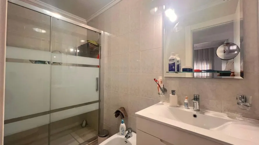 Bungalow de 2 dormitorios en Torrevieja, España No. 1694 № 9