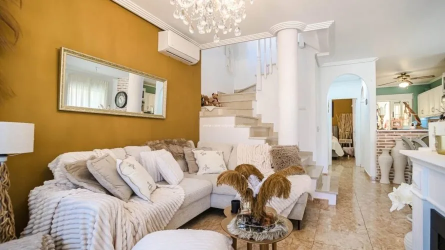 Villa de 3 dormitorios en Guardamar del Segura, España No. 1894 № 14