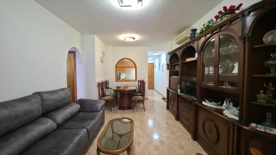 Apartamento de 3 dormitorios en Torrevieja, España No. 1776 № 16