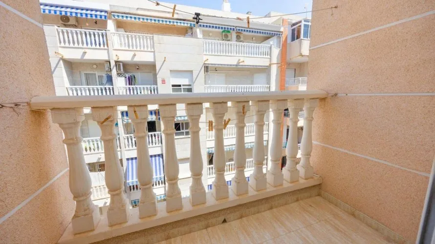 Apartamento de 1 dormitorio en Torrevieja, España No. 1759 № 15