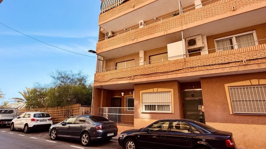 Apartamento de 3 dormitorios en Torrevieja, España No. 1834 № 5