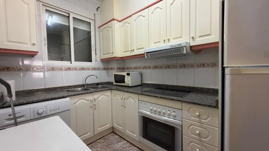 Apartamento de 2 dormitorios en Torrevieja, España No. 1854