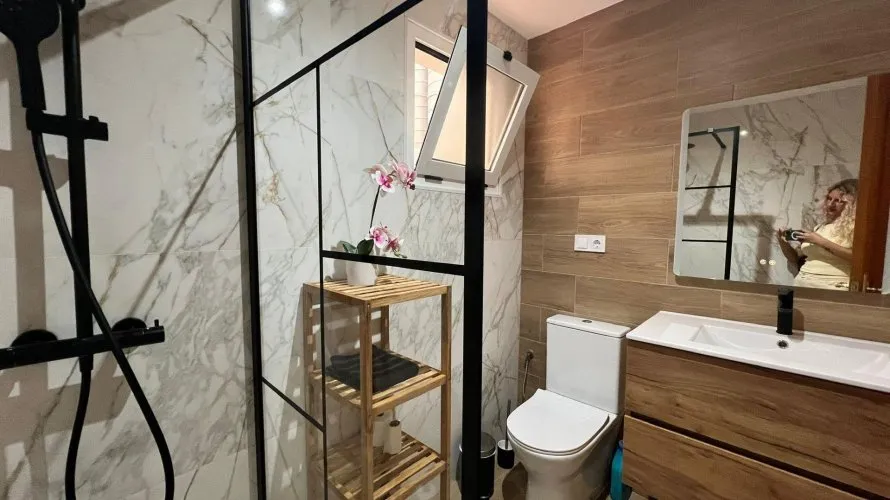 Apartamento de 2 dormitorios en Torrevieja, España No. 1823 № 1
