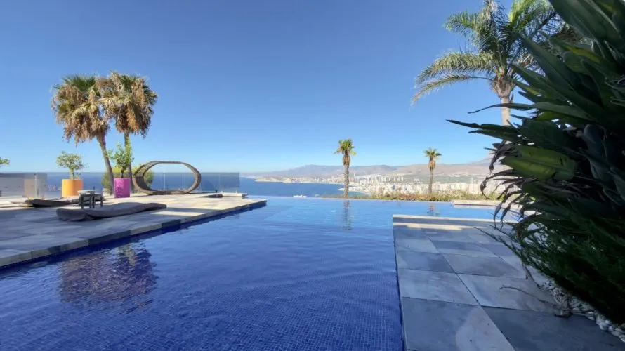 Villa de 5 dormitorios en Benidorm, España No. 1899 № 23