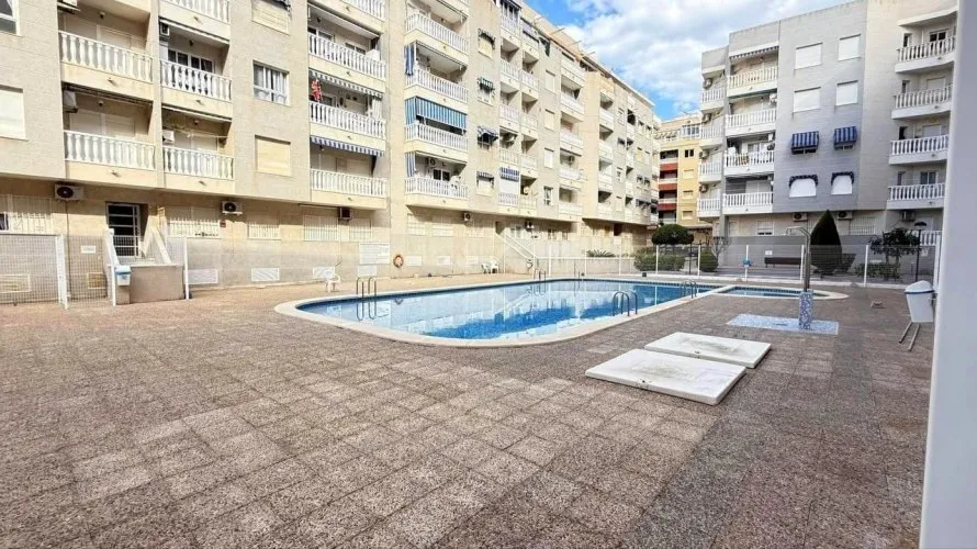 Apartamento de 1 dormitorio en Torrevieja, España No. 1799 № 17