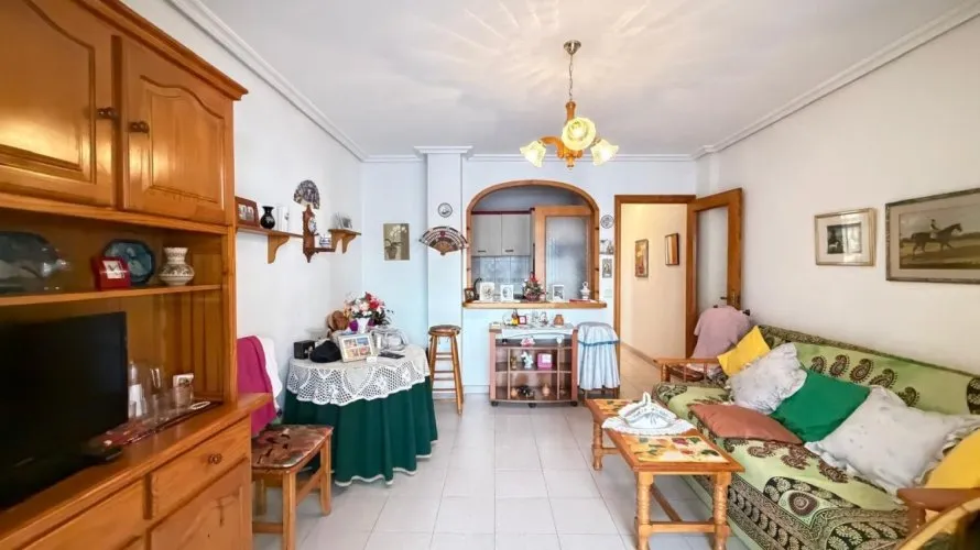 Apartamento de 1 dormitorio en Torrevieja, España No. 1901 № 10