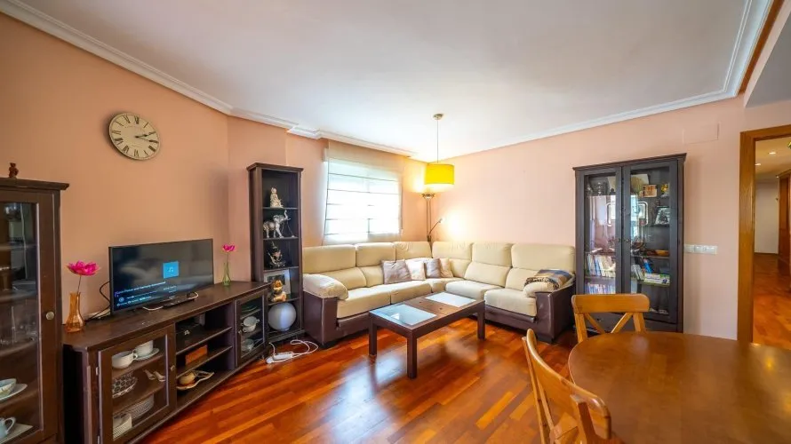 Apartamento de 3 dormitorios en Alicante, España No. 1888 № 6