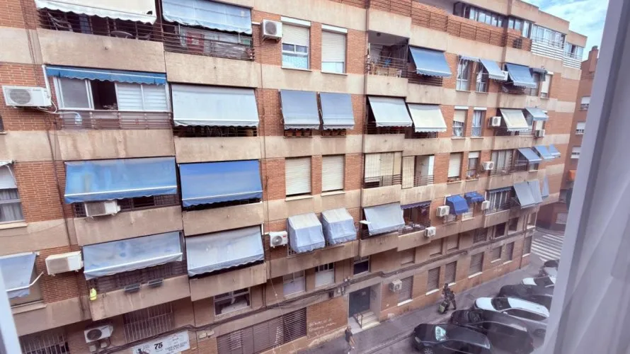 Apartamento de 1 dormitorio en Alicante, España No. 1912 № 6