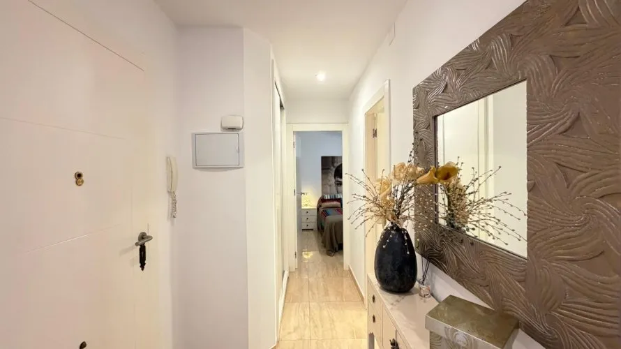 Apartamento de 2 dormitorios en Torrevieja, España No. 1844 № 27