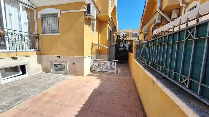 Dúplex de 83m² en Torrevieja, España No. 1858 № 26