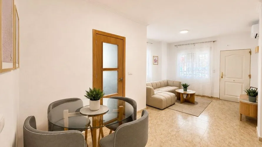 Parcela de 2 dormitorios en Torrevieja, España No. 1810 № 11