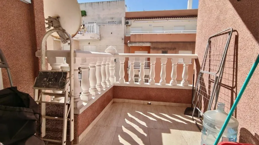 Apartamento de 3 dormitorios en Torrevieja, España No. 1926 № 3