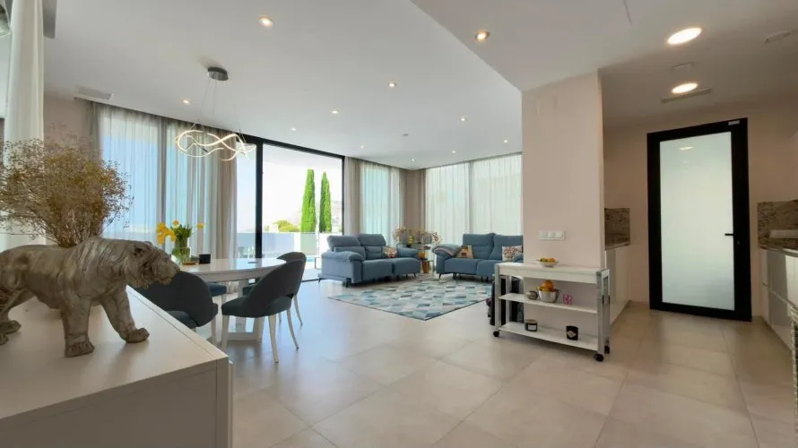 Villa de 4 dormitorios en Calpe, España No. 1758 № 27