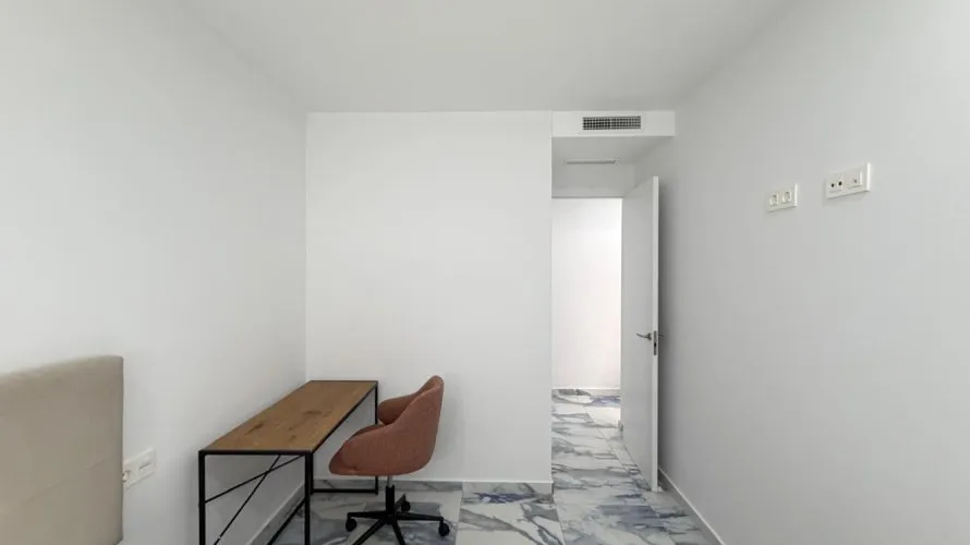 Apartamento de 3 dormitorios en Torrevieja, España No. 1908 № 18