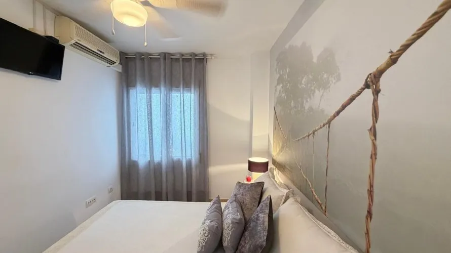 Apartamento de 2 dormitorios en Torrevieja, España No. 1844 № 12