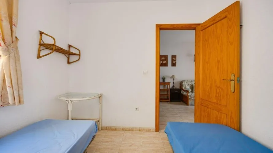 Apartamento de 1 dormitorio en Torrevieja, España No. 1759 № 14