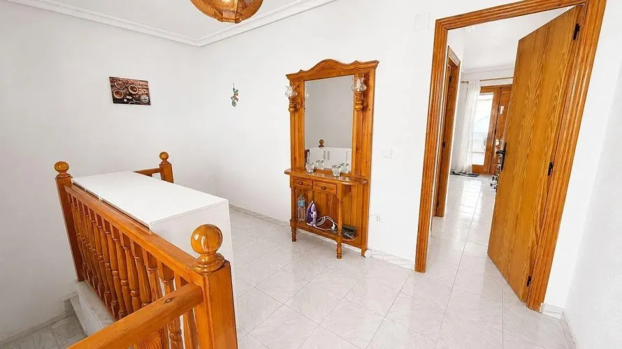 Ático de 2 dormitorios en Torrevieja, España No. 1773