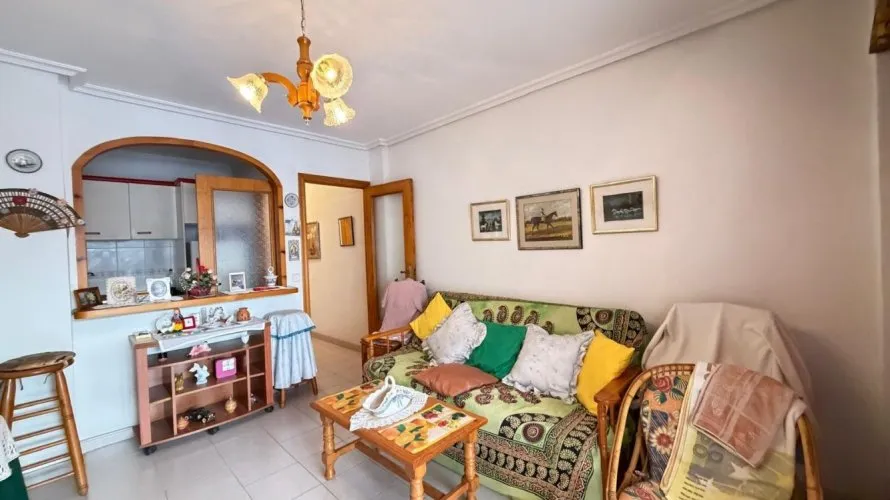 Apartamento de 1 dormitorio en Torrevieja, España No. 1901 № 8