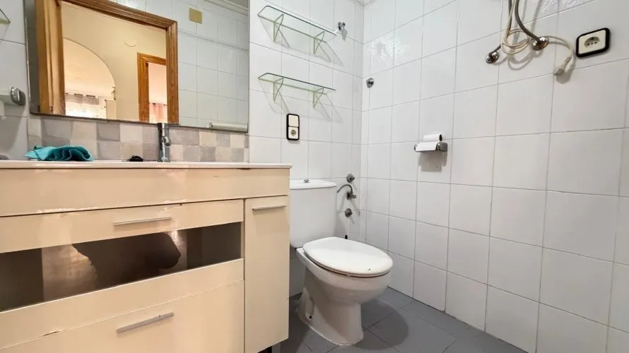Apartamento de 2 dormitorios en Torrevieja, España No. 1861 № 12