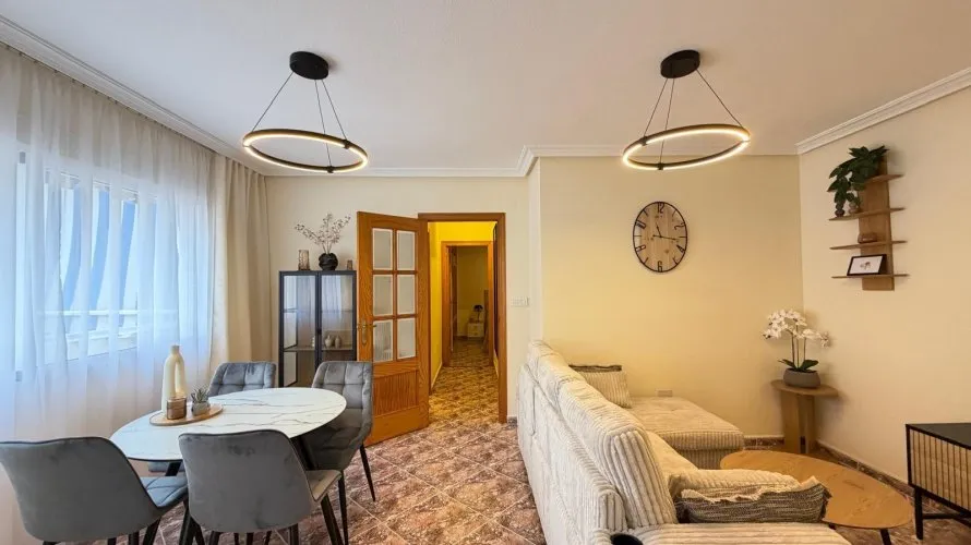 Apartamento de 2 dormitorios en Torrevieja, España No. 1866 № 18