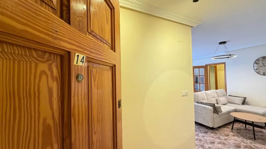 Apartamento de 2 dormitorios en Torrevieja, España No. 1866 № 28