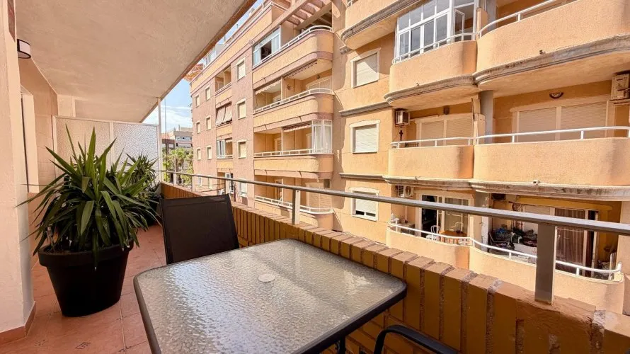Apartamento de 3 dormitorios en Torrevieja, España No. 1834 № 3