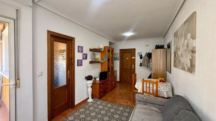 Apartamento de 1 dormitorio en Torrevieja, España No. 1922 № 21