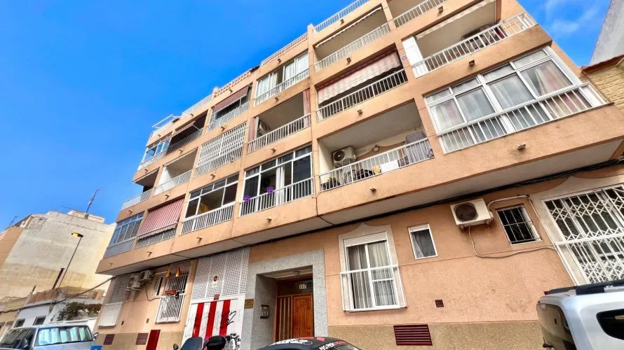Apartamento de 1 dormitorio en Torrevieja, España No. 1871 № 23