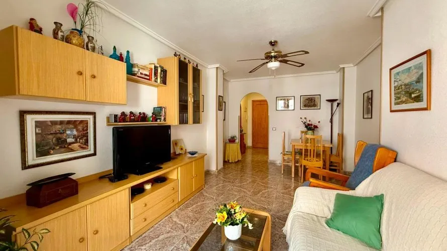 Apartamento de 2 dormitorios en Torrevieja, España No. 1754 № 24