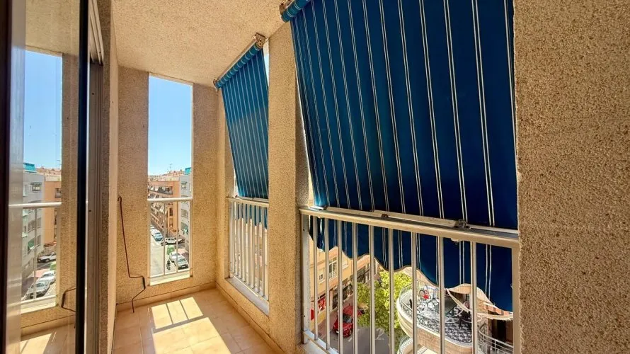 Apartamento de 1 dormitorio en Torrevieja, España No. 1807 № 22