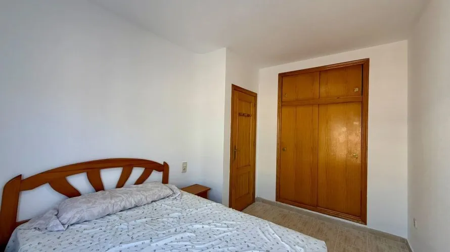 Apartamento de 2 dormitorios en Torrevieja, España No. 1865 № 13