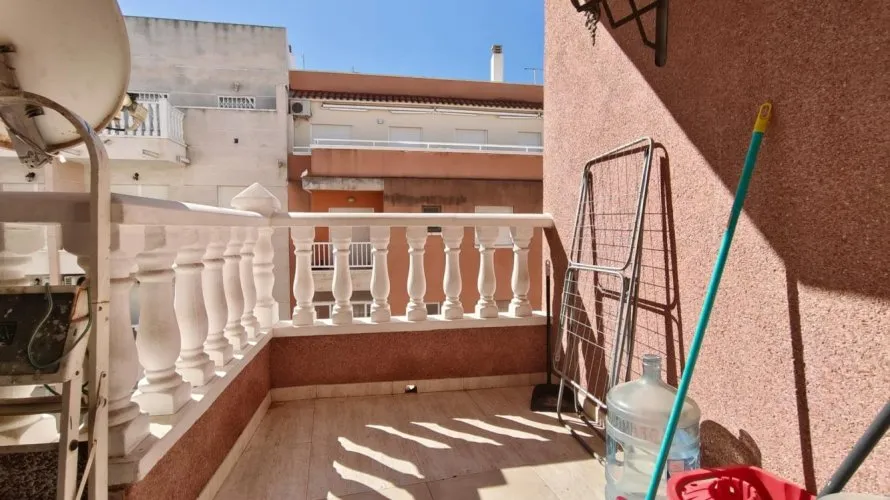Apartamento de 3 dormitorios en Torrevieja, España No. 1926 № 6