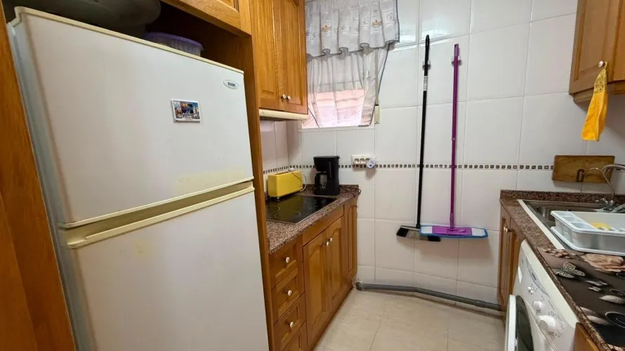 Apartamento de 1 dormitorio en Torrevieja, España No. 1880 № 12
