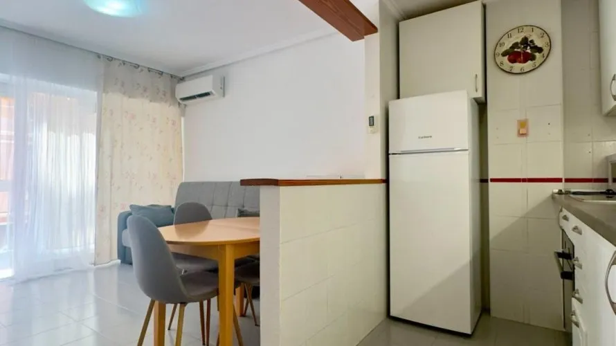 Apartamento de 1 dormitorio en Torrevieja, España No. 1843 № 16