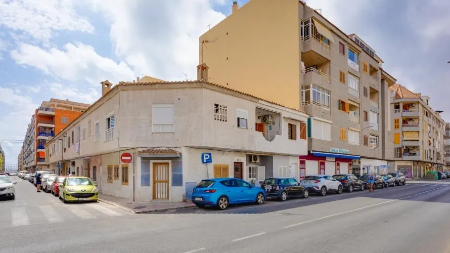 Bungalow de 75m² en Torrevieja, España No. 1767 № 3