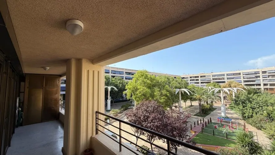 Apartamento de 3 dormitorios en Guardamar del Segura, España No. 1806 № 12