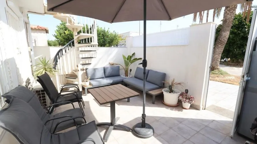 Bungalow de 3 dormitorios en Torrevieja, España No. 1883 № 16