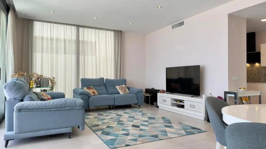 Villa de 4 dormitorios en Calpe, España No. 1758 № 9