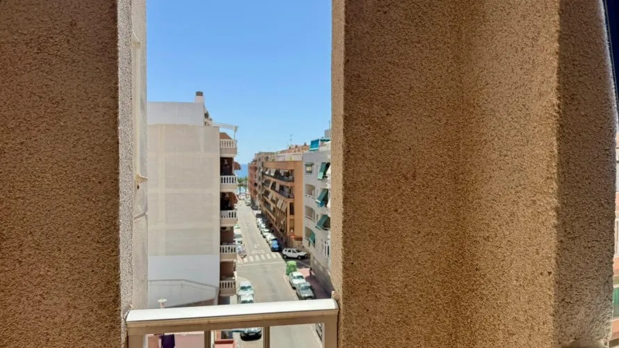 Apartamento de 1 dormitorio en Torrevieja, España No. 1807 № 14