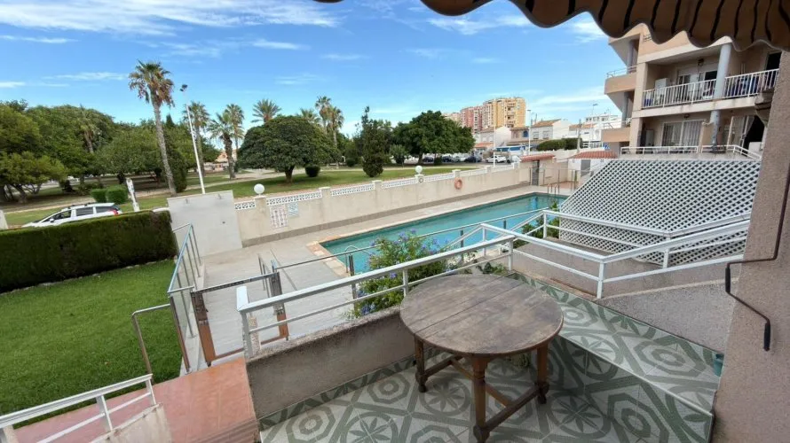Bungalow de 1 dormitorio en Torrevieja, España No. 1879 № 25