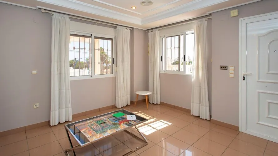 Villa de 180m² en Torrevieja, España No. 1833 № 19