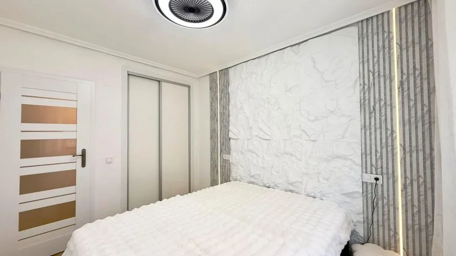 Apartamento de 2 dormitorios en Torrevieja, España No. 1757 № 9