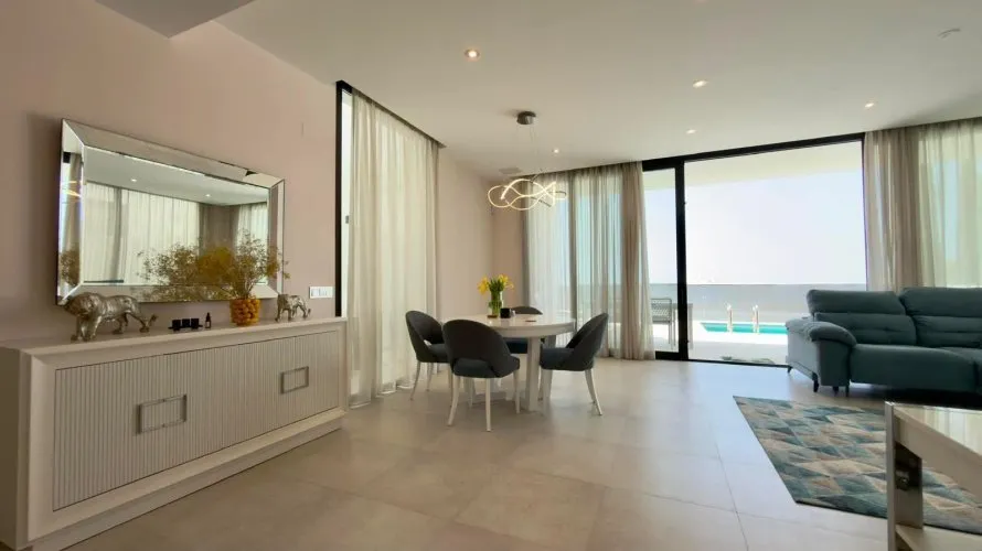 Villa de 4 dormitorios en Calpe, España No. 1758 № 8