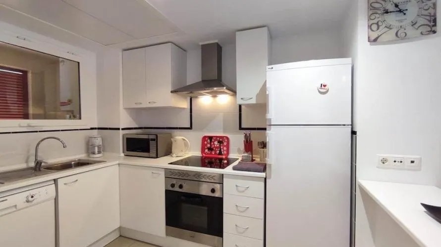 Apartamento de 2 dormitorios en Torrevieja, España No. 1963 № 20
