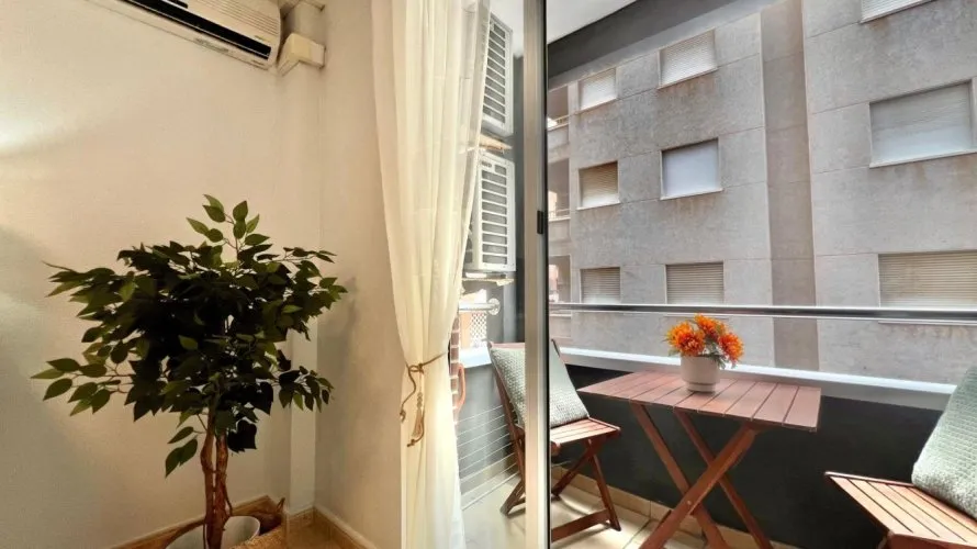 Apartamento de 2 dormitorios en Torrevieja, España No. 1965 № 14